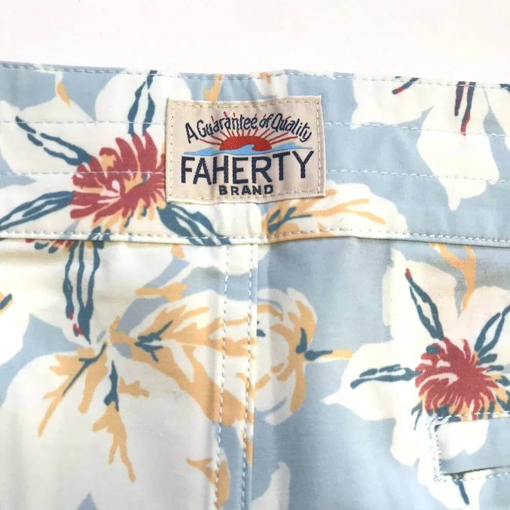 NWT Faherty Classic Board Bermuda Shorts Mens 35 Blue Floral 7.5